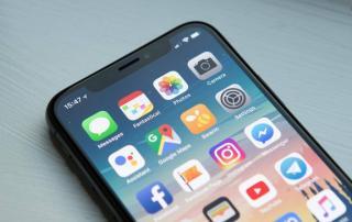 Sind Smartphone Apps fuer die Digitalkommunikation wirklich sinnvoll 1024x683 1